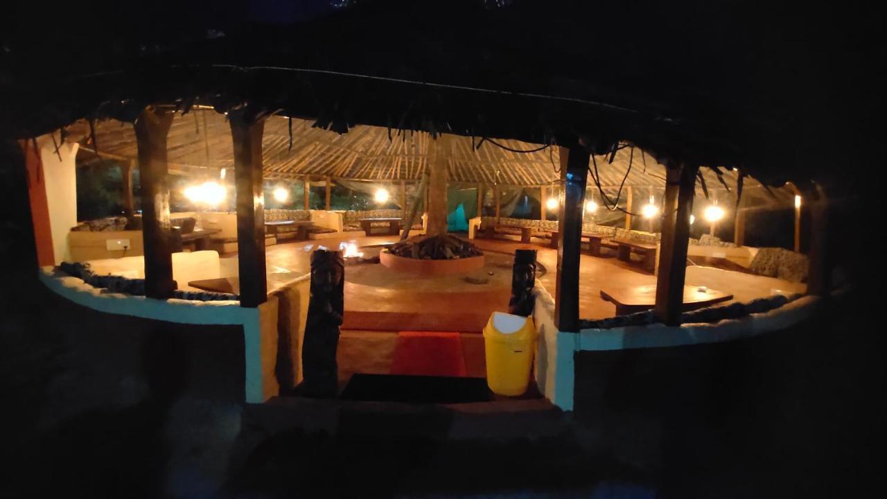 Stoneage Resort סאקלשפור מראה חיצוני תמונה