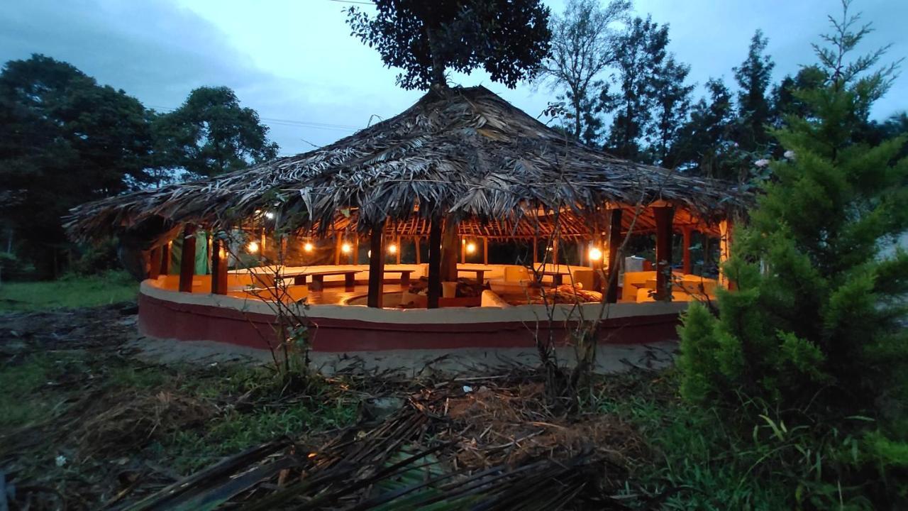 Stoneage Resort סאקלשפור מראה חיצוני תמונה